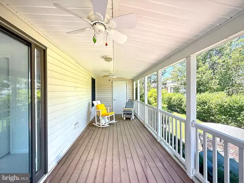 Exterior - 957 B Terrapin St #2, Bethany Beach, DE 19930 photo 3 of 5