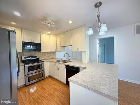 Kitchen - 957 B Terrapin St #2, Bethany Beach, DE 19930 photo 2 of 3