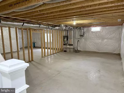 Entry Way - 6474 Pleasant Dr, Laurel, DE 19956 photo 3 of 10