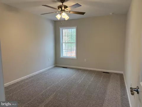 Bedroom - 6474 Pleasant Dr, Laurel, DE 19956 photo 2 of 3