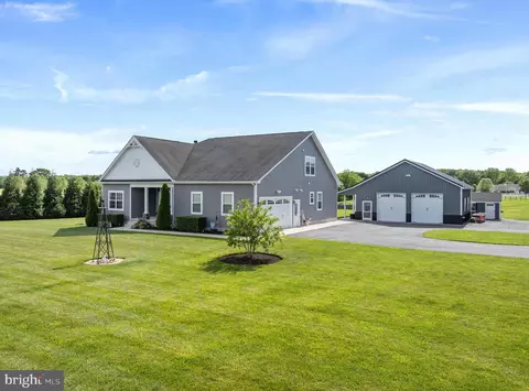 20843 Country Rd, Georgetown, DE 19947