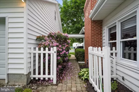 Exterior - 100 Robinson St, Georgetown, DE 19947 photo 17 of 19