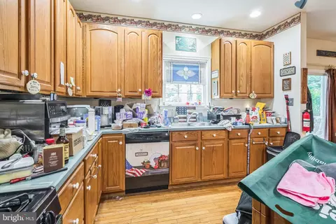 Kitchen - 16897 Randor Dr, Milton, DE 19968 photo 3 of 3