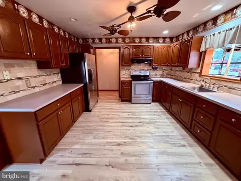 Kitchen - 26553 Broadkill Rd, Milton, DE 19968 photo 1 of 7