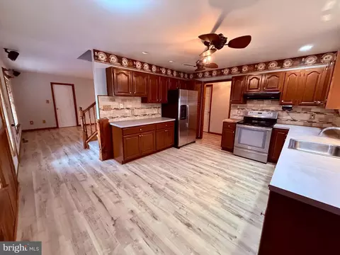 Kitchen - 26553 Broadkill Rd, Milton, DE 19968 photo 2 of 7