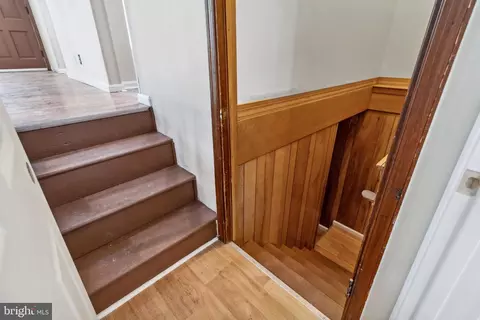 Entry Way - 157 Delaware Ave, Laurel, DE 19956 photo 4 of 5