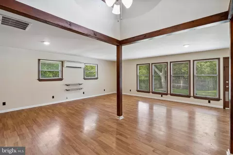 Living - 157 Delaware Ave, Laurel, DE 19956 photo 3 of 7