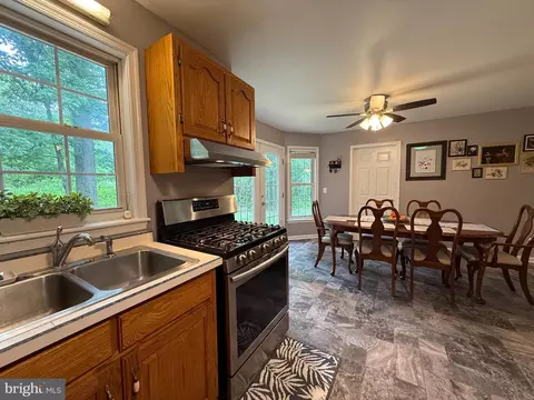 Kitchen - 23157 Huff Rd, Milton, DE 19968 photo 7 of 7
