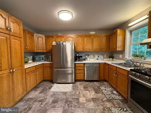 Kitchen - 23157 Huff Rd, Milton, DE 19968 photo 4 of 7