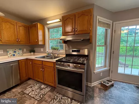 Kitchen - 23157 Huff Rd, Milton, DE 19968 photo 6 of 7