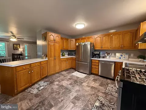 Kitchen - 23157 Huff Rd, Milton, DE 19968 photo 2 of 7