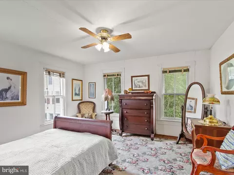 Bedroom - 140 Delaware Ave, Laurel, DE 19956 photo 5 of 14