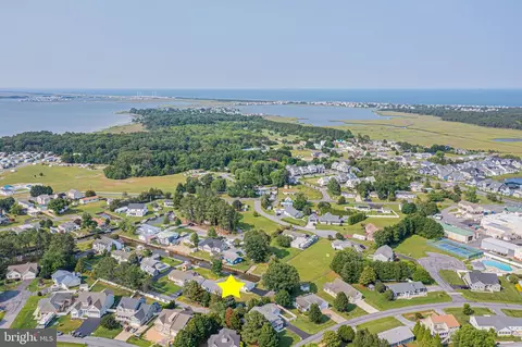 View/Area - 32408 Holly Ter, Ocean View, DE 19970 photo 6 of 10