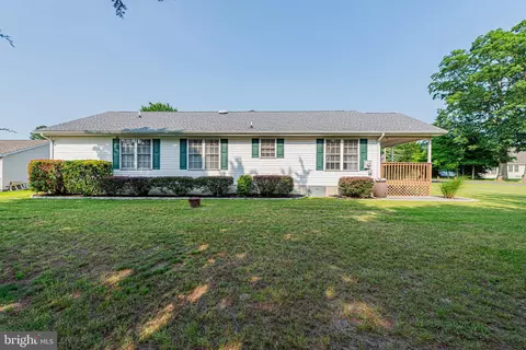 Exterior - 32408 Holly Ter, Ocean View, DE 19970 photo 7 of 14