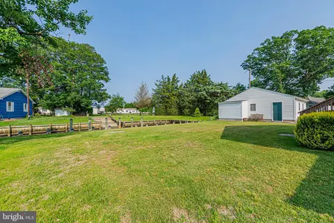 Exterior - 32408 Holly Ter, Ocean View, DE 19970 photo 6 of 14