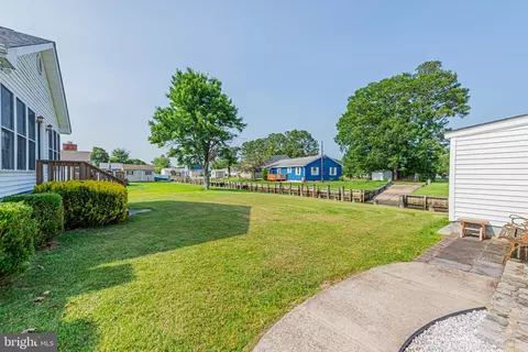 Exterior - 32408 Holly Ter, Ocean View, DE 19970 photo 3 of 14