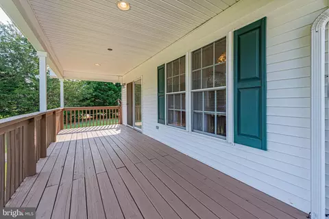 Exterior - 32408 Holly Ter, Ocean View, DE 19970 photo 8 of 14