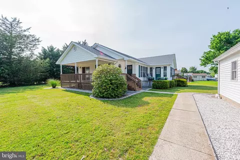 Exterior - 32408 Holly Ter, Ocean View, DE 19970 photo 2 of 14
