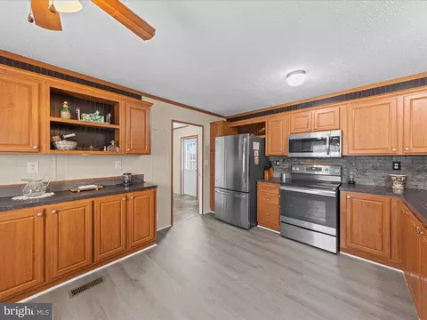 35549 Pine Dr, Millsboro, DE 19966