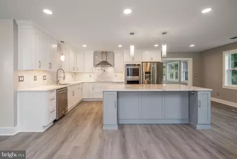 11 Cornwall Rd, Rehoboth Beach, DE 19971