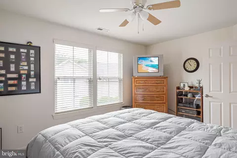 Bedroom - 31827 Skimmer Rd, Ocean View, DE 19970 photo 6 of 7