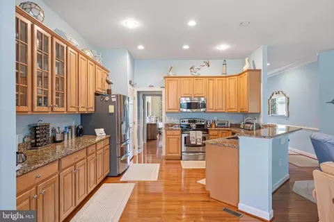 Kitchen - 31827 Skimmer Rd, Ocean View, DE 19970 photo 2 of 3