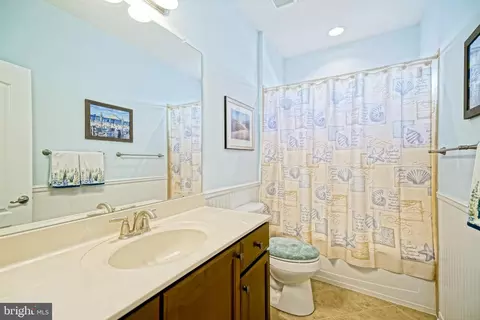 Bath - 35231 Seaport Loop, Lewes, DE 19958 photo 3 of 5