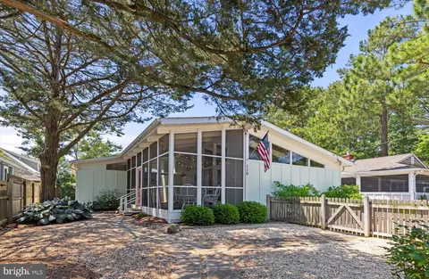 110 Carolina St, Dewey Beach, DE 19971