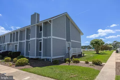 317 W 3rd St #17, Bethany Beach, DE 19930