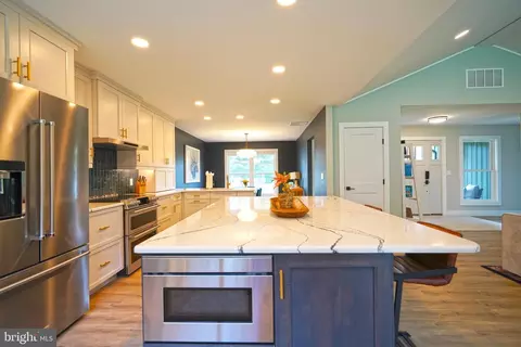Kitchen - 29 Harborview Rd, Lewes, DE 19958 photo 5 of 9