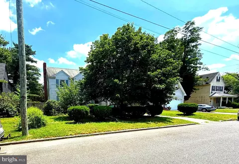 515 Hickory Ln, Seaford, DE 19973