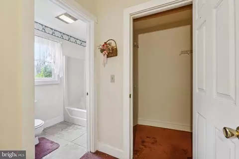 Entry Way - 20175 Beaver Dam Rd, Lewes, DE 19958 photo 5 of 6