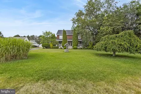 Exterior - 20175 Beaver Dam Rd, Lewes, DE 19958 photo 2 of 11