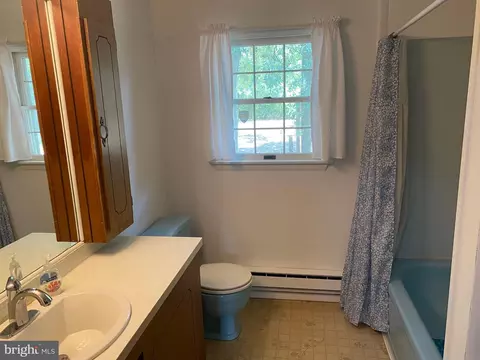 211 E 4th St, Seaford, DE 19973 photo 6