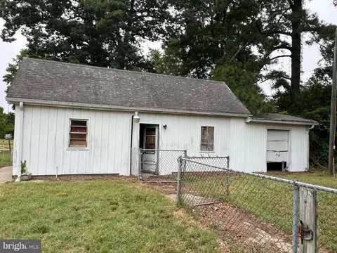 Exterior - 9253 Jones Dr, Laurel, DE 19956 photo 2 of 3