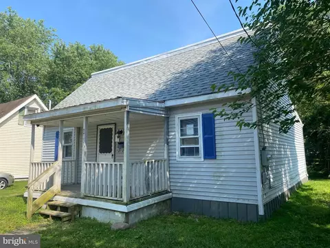 110 Washington St, Laurel, DE 19956 photo 1