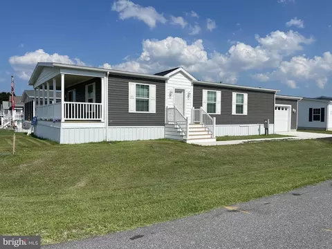 2 Folkstone Ln, Lewes, DE 19958
