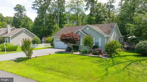 31088 Meadow Dr, Lewes, DE 19958