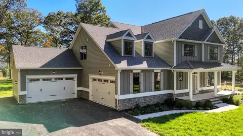 17 Club House Dr, Rehoboth Beach, DE 19971