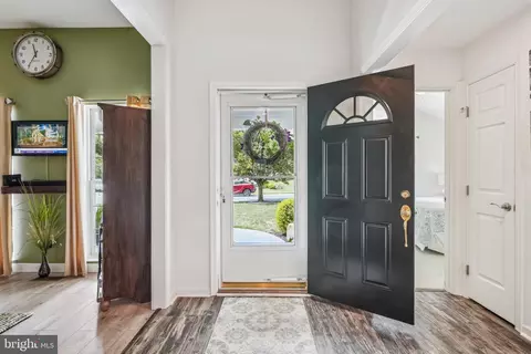 Entry Way - 4 Oceanwillow Dr, Ocean View, DE 19970 photo 1 of 3