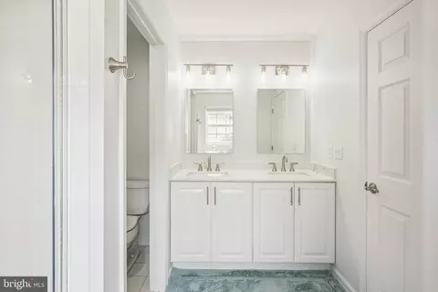 Bath - 4 Oceanwillow Dr, Ocean View, DE 19970 photo 2 of 3