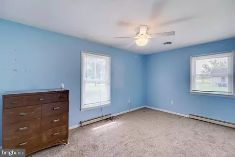 Bedroom - 29096 Discount Land Rd, Laurel, DE 19956 photo 1 of 7
