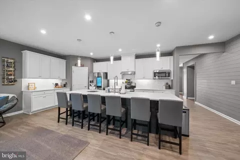 29707 Vincent Village Dr, Milton, DE 19968