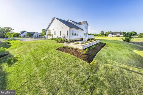 Exterior - 16404 Amora Dr, Milton, DE 19968 photo 3 of 4