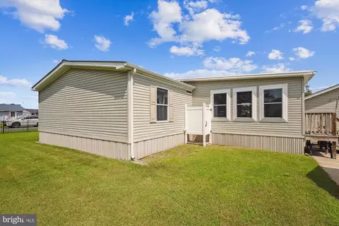 38160 Bow St, Ocean View, DE 19970 photo 5