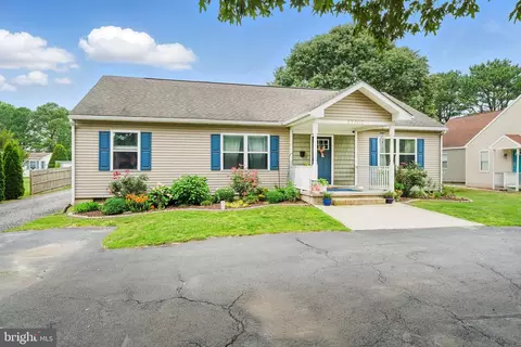 17302 Jerry St, Lewes, DE 19958