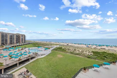 512 Farragut House Rd #512, Bethany Beach, DE 19930