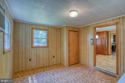 Entry Way - 15022 Wilson Hill Rd, Georgetown, DE 19947 photo 3 of 3
