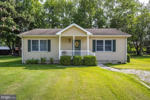 682 Collins St, Bethany Beach, DE 19930