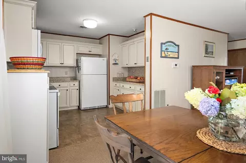 682 Collins St, Bethany Beach, DE 19930 photo 10